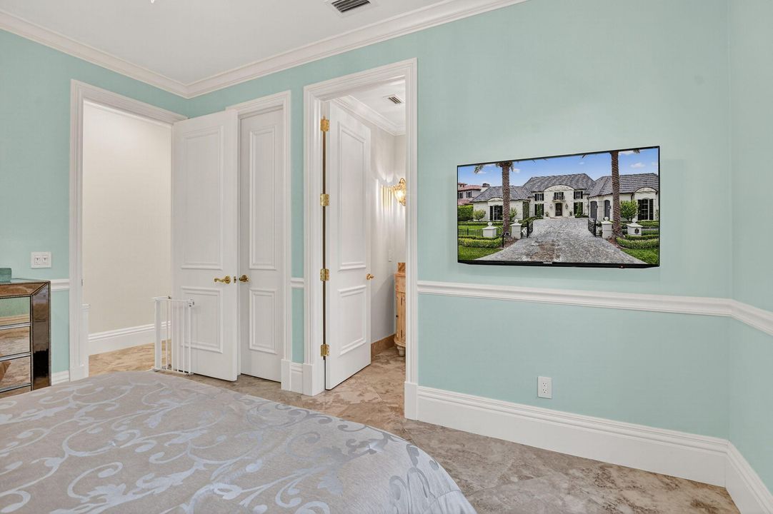 For Sale: $9,950,000 (5 beds, 6 baths, 6365 Square Feet)