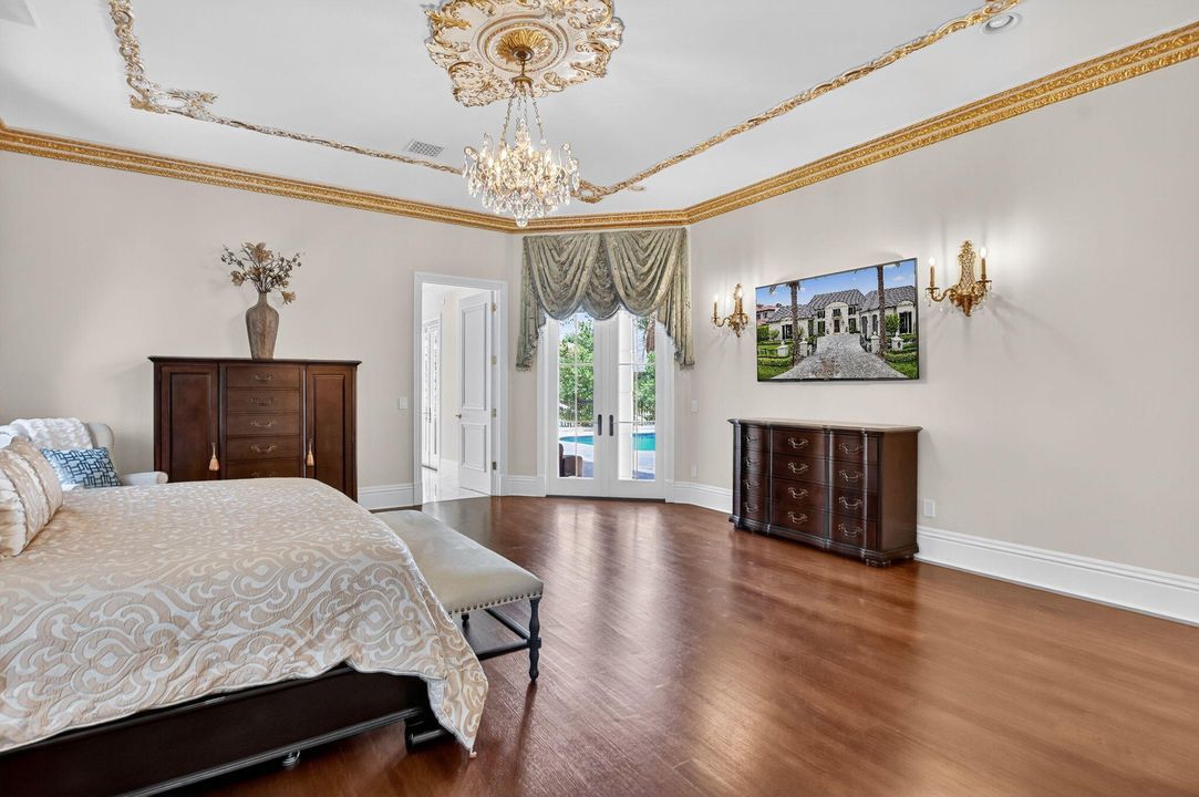 For Sale: $9,950,000 (5 beds, 6 baths, 6365 Square Feet)