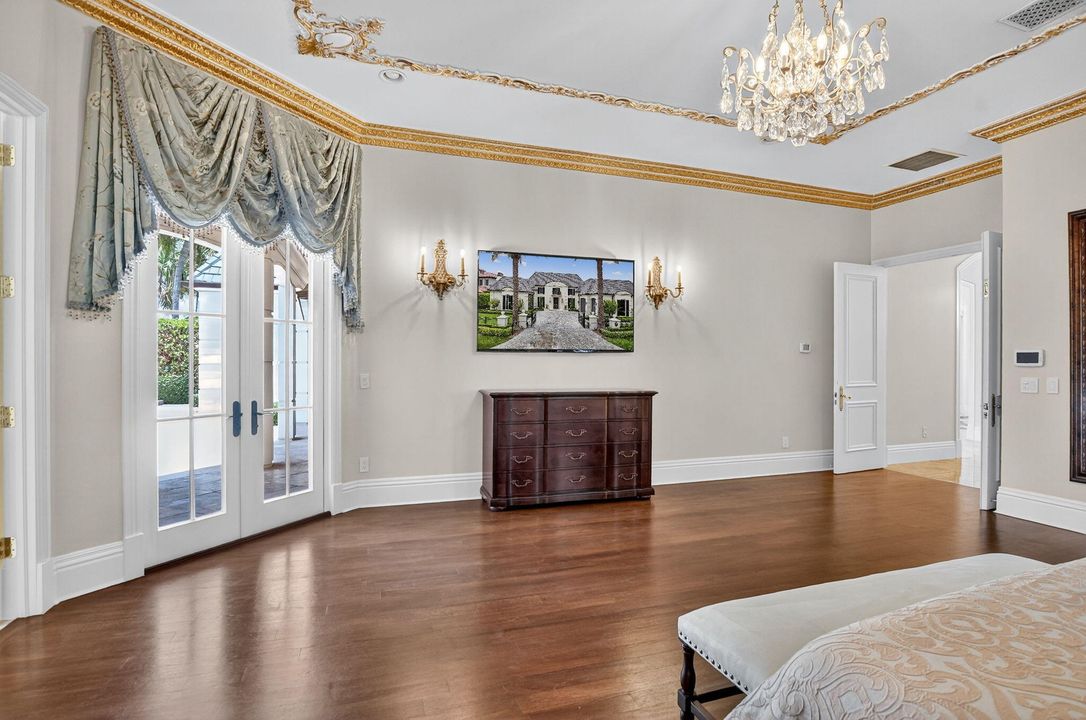 For Sale: $9,950,000 (5 beds, 6 baths, 6365 Square Feet)