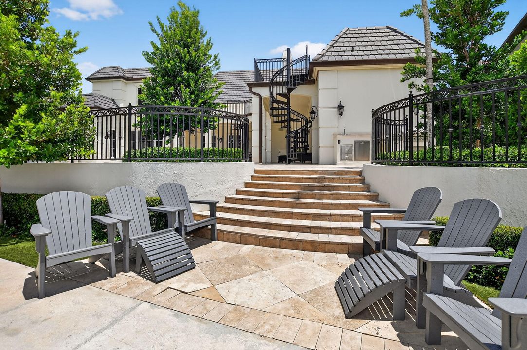 For Sale: $9,950,000 (5 beds, 6 baths, 6365 Square Feet)