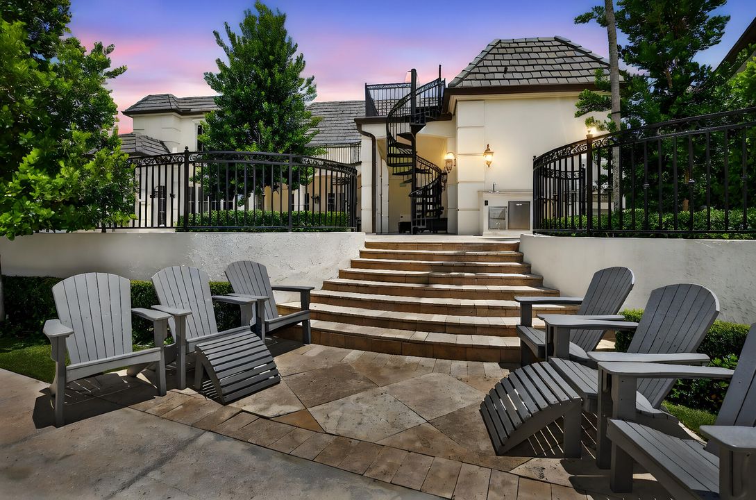 For Sale: $9,950,000 (5 beds, 6 baths, 6365 Square Feet)