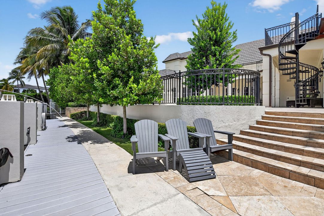 For Sale: $9,950,000 (5 beds, 6 baths, 6365 Square Feet)