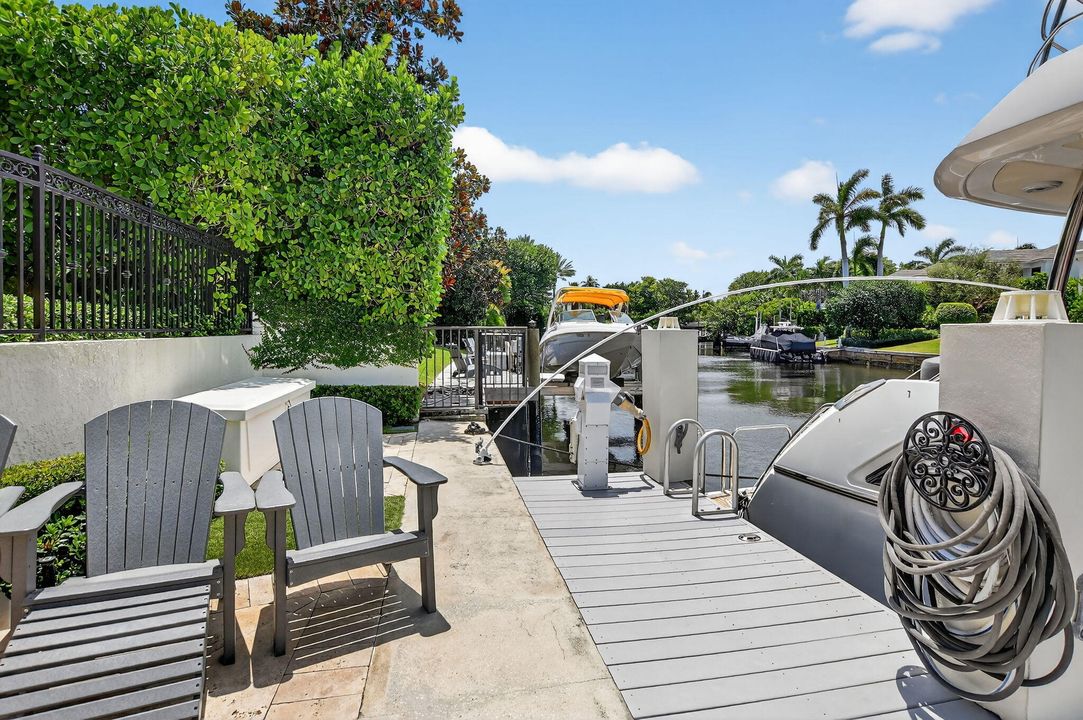 For Sale: $9,950,000 (5 beds, 6 baths, 6365 Square Feet)