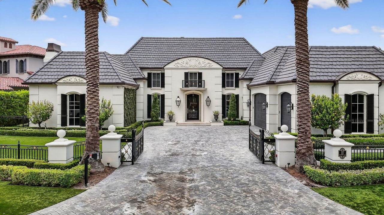 For Sale: $9,950,000 (5 beds, 6 baths, 6365 Square Feet)