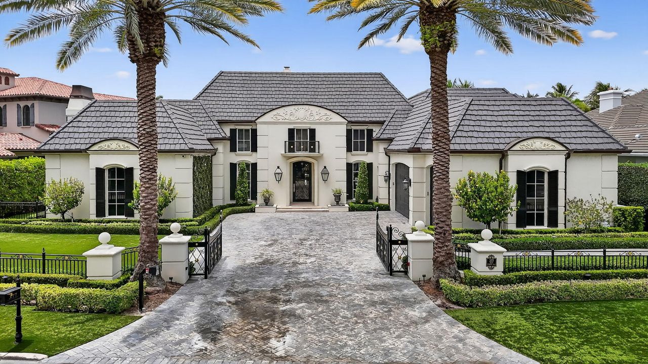 For Sale: $9,950,000 (5 beds, 6 baths, 6365 Square Feet)