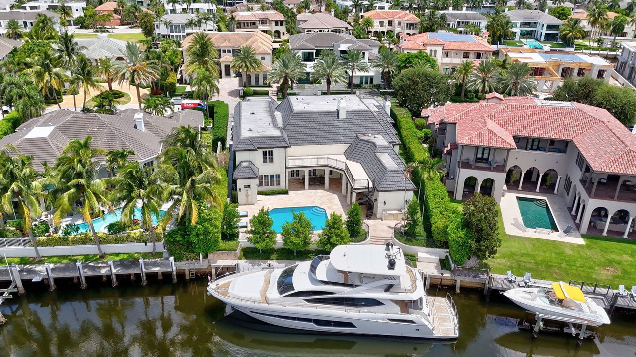 For Sale: $9,950,000 (5 beds, 6 baths, 6365 Square Feet)