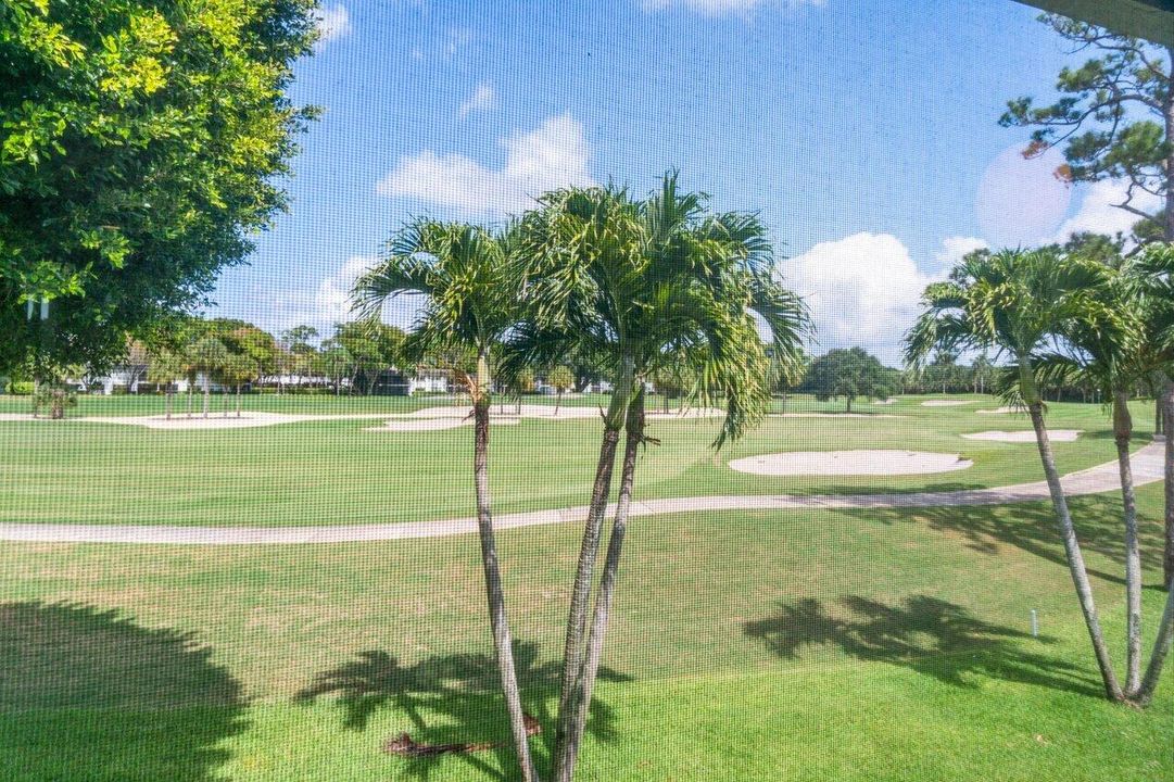 Active With Contract: $7,000 (2 beds, 2 baths, 1429 Square Feet)