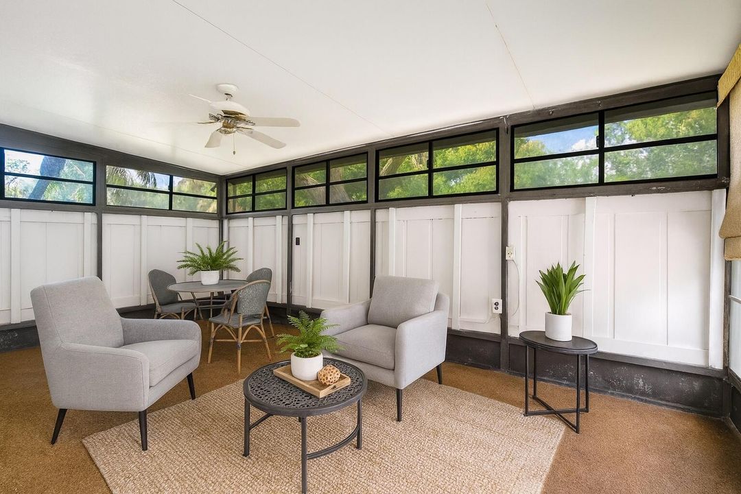 Active With Contract: $195,000 (2 beds, 2 baths, 1037 Square Feet)