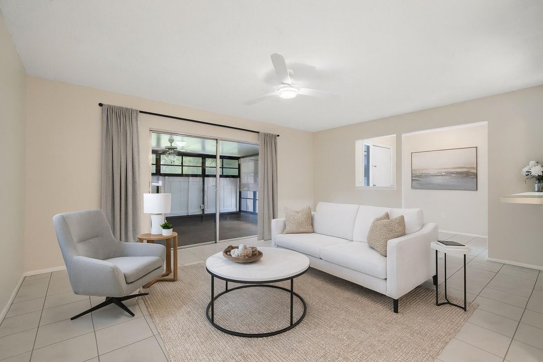 Active With Contract: $195,000 (2 beds, 2 baths, 1037 Square Feet)