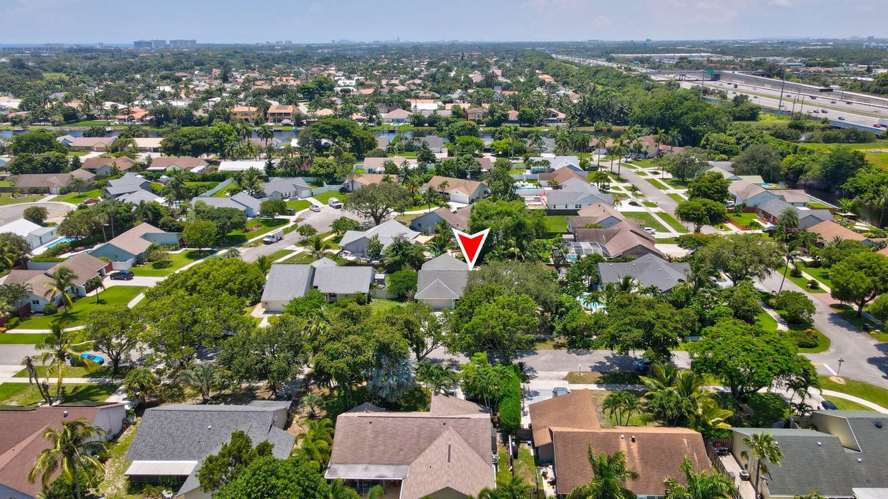 Active With Contract: $809,900 (3 beds, 2 baths, 1706 Square Feet)