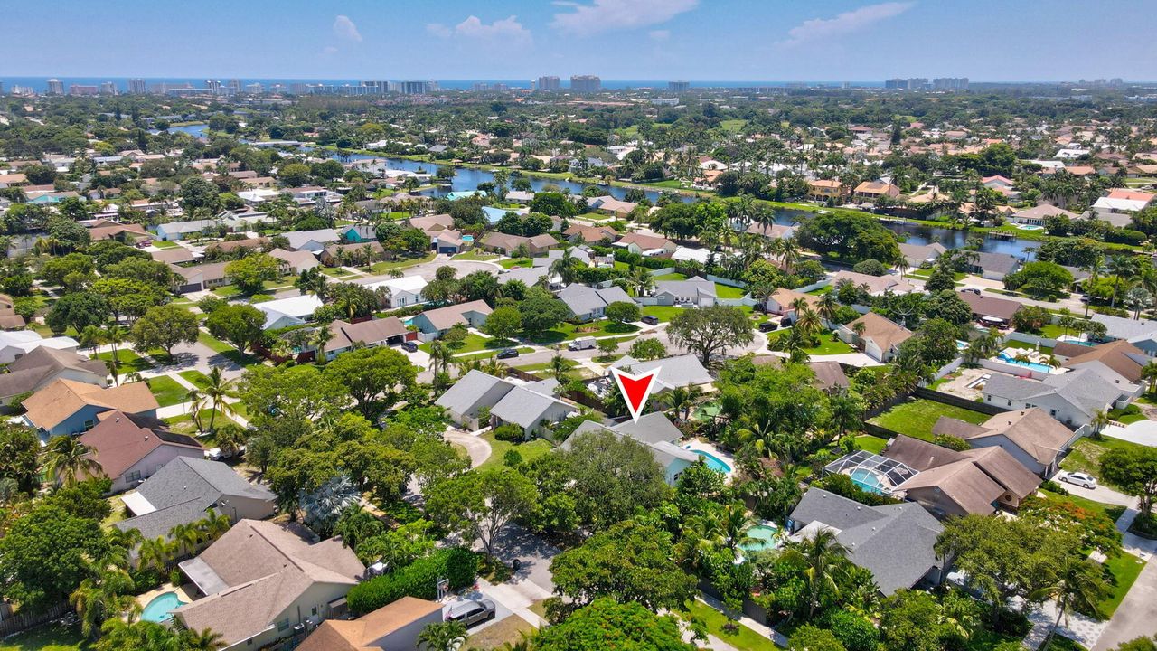 Active With Contract: $809,900 (3 beds, 2 baths, 1706 Square Feet)