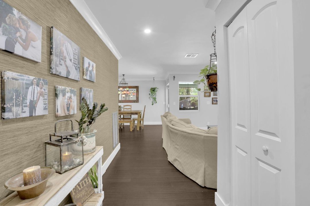 Active With Contract: $809,900 (3 beds, 2 baths, 1706 Square Feet)