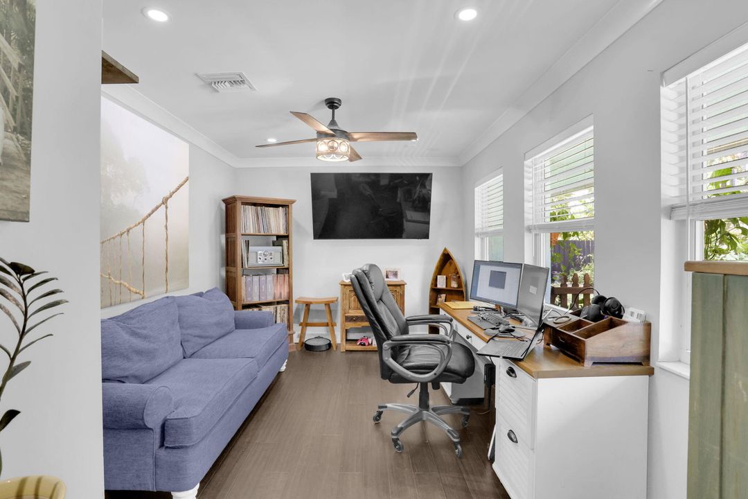 Active With Contract: $809,900 (3 beds, 2 baths, 1706 Square Feet)