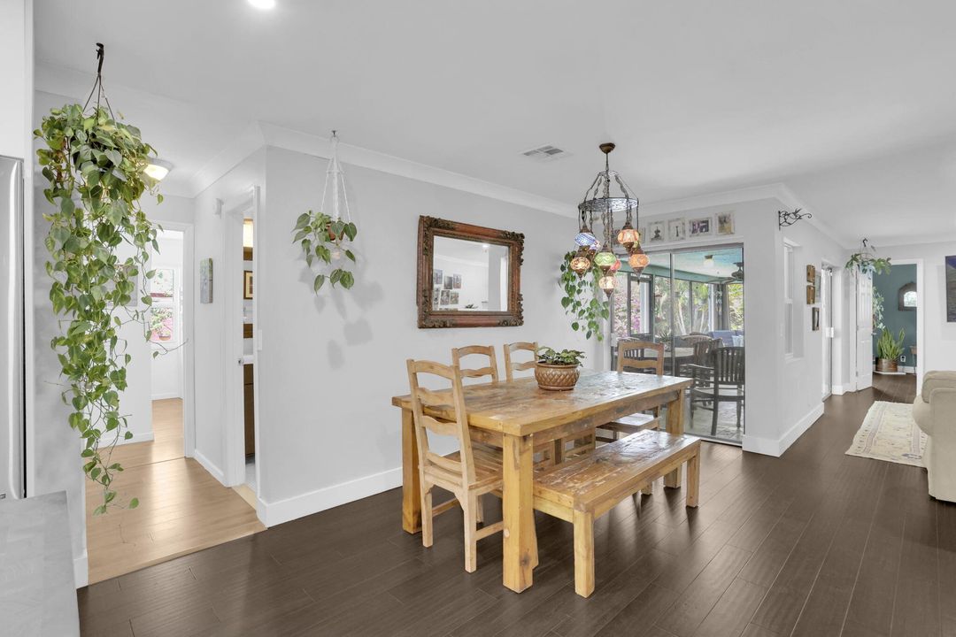 Active With Contract: $809,900 (3 beds, 2 baths, 1706 Square Feet)