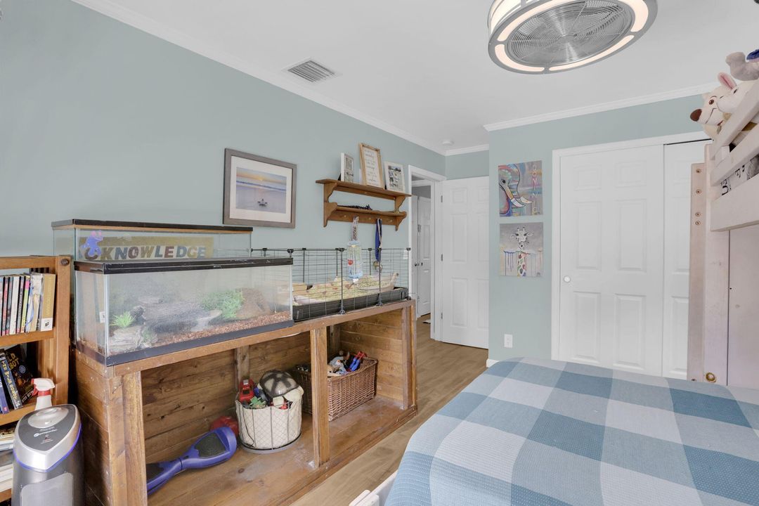 Active With Contract: $809,900 (3 beds, 2 baths, 1706 Square Feet)