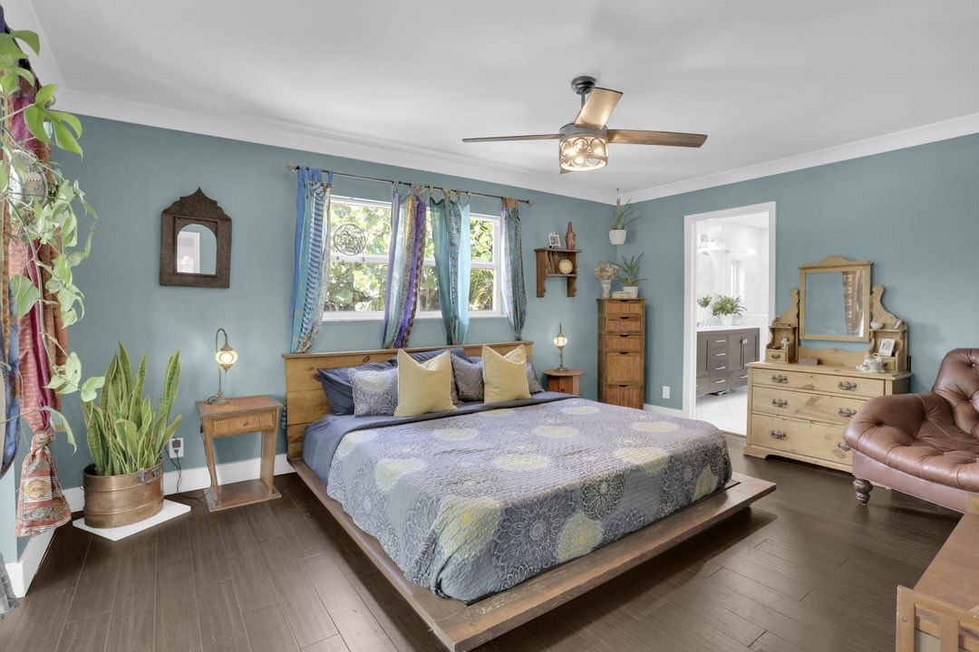 Active With Contract: $809,900 (3 beds, 2 baths, 1706 Square Feet)