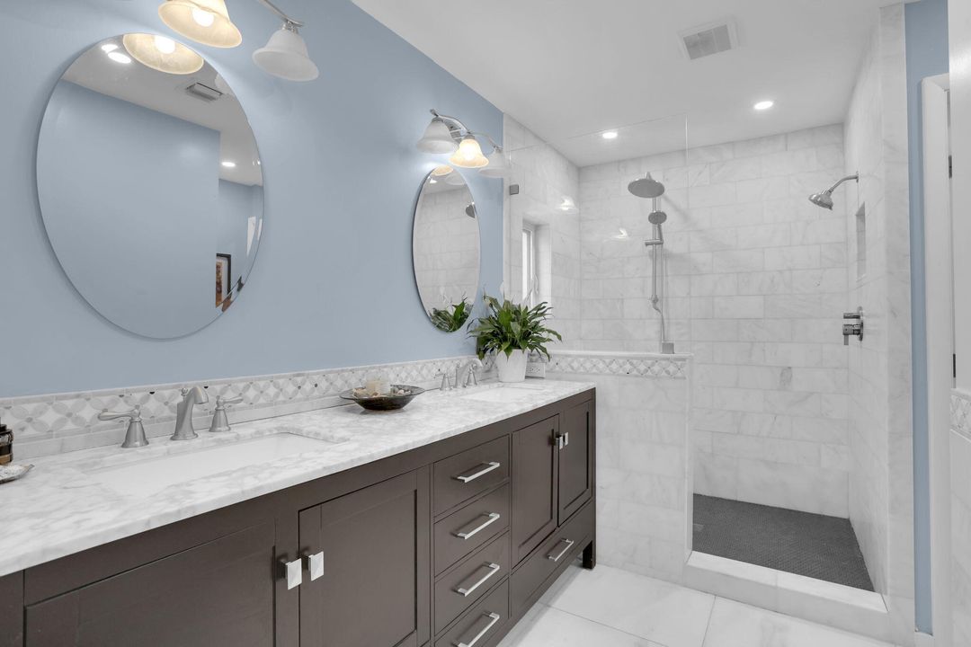 Active With Contract: $809,900 (3 beds, 2 baths, 1706 Square Feet)