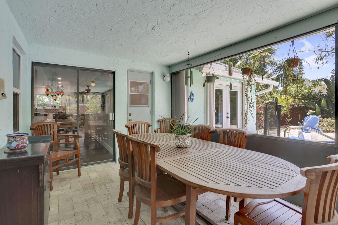 Active With Contract: $809,900 (3 beds, 2 baths, 1706 Square Feet)