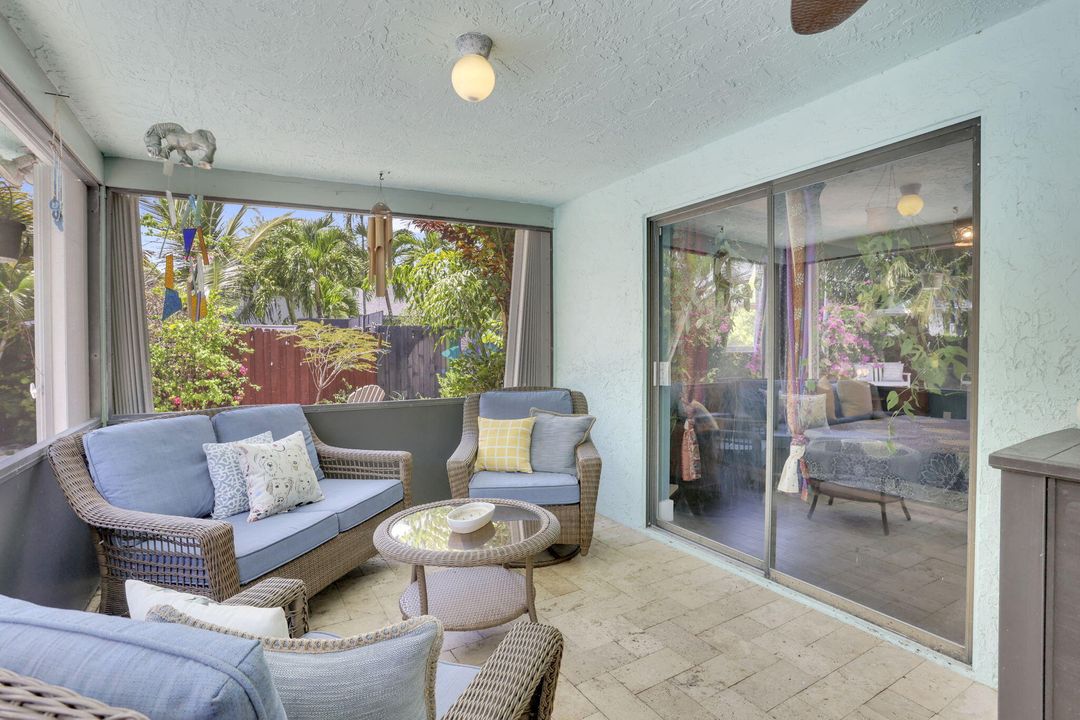 Active With Contract: $809,900 (3 beds, 2 baths, 1706 Square Feet)