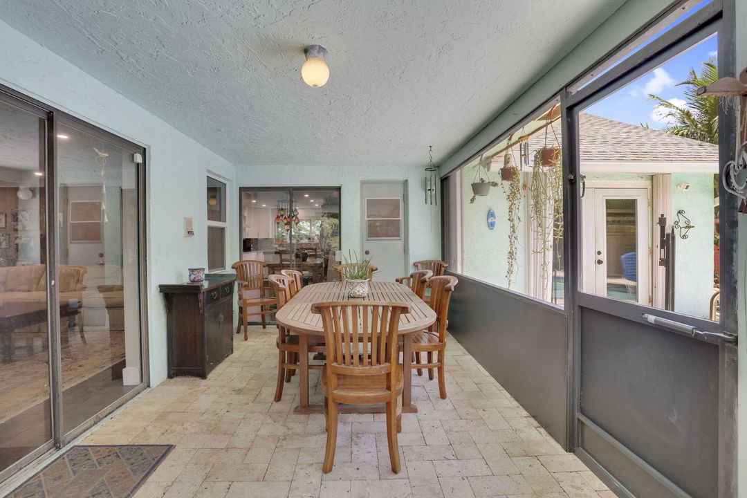 Active With Contract: $809,900 (3 beds, 2 baths, 1706 Square Feet)