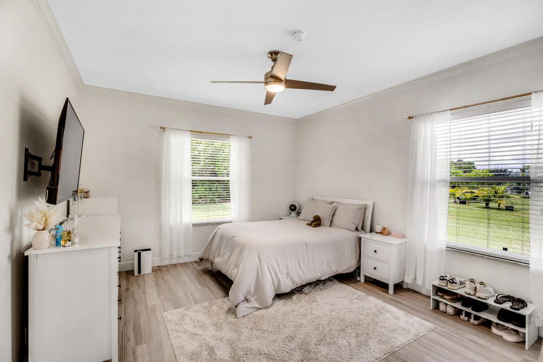 Activo con contrato: $668,444 (4 camas, 2 baños, 2591 Pies cuadrados)