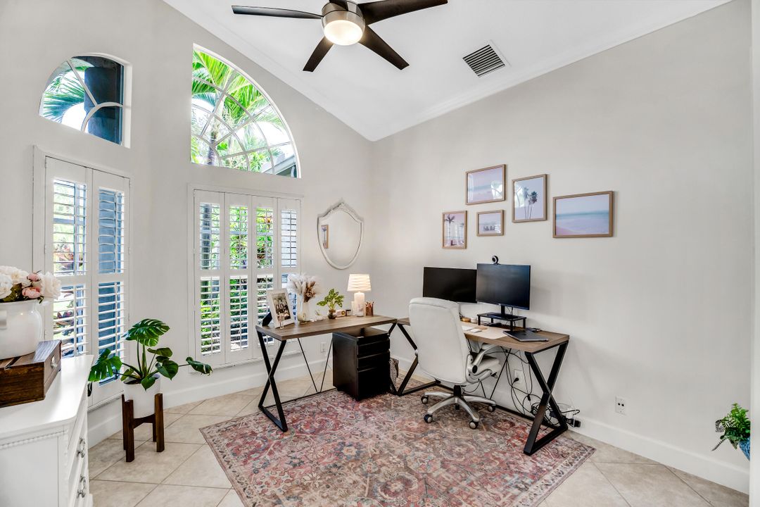 Activo con contrato: $668,444 (4 camas, 2 baños, 2591 Pies cuadrados)