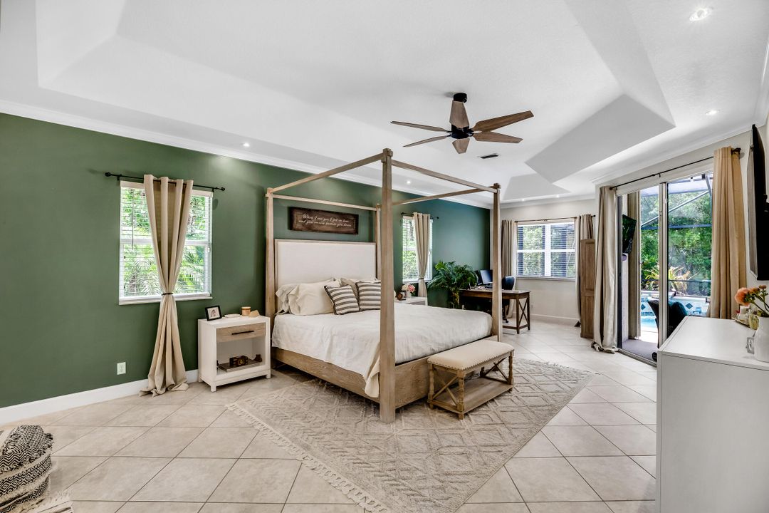 Activo con contrato: $668,444 (4 camas, 2 baños, 2591 Pies cuadrados)