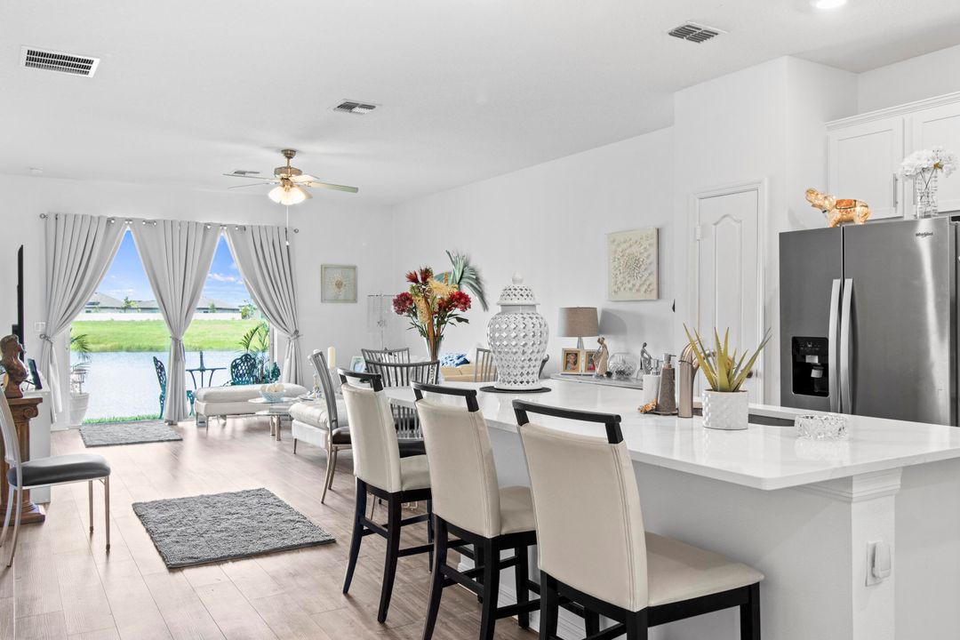 待售: $322,000 (3 贝兹, 2 浴室, 1496 平方英尺)