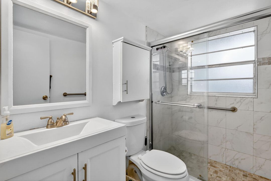 待售: $98,000 (1 贝兹, 1 浴室, 610 平方英尺)