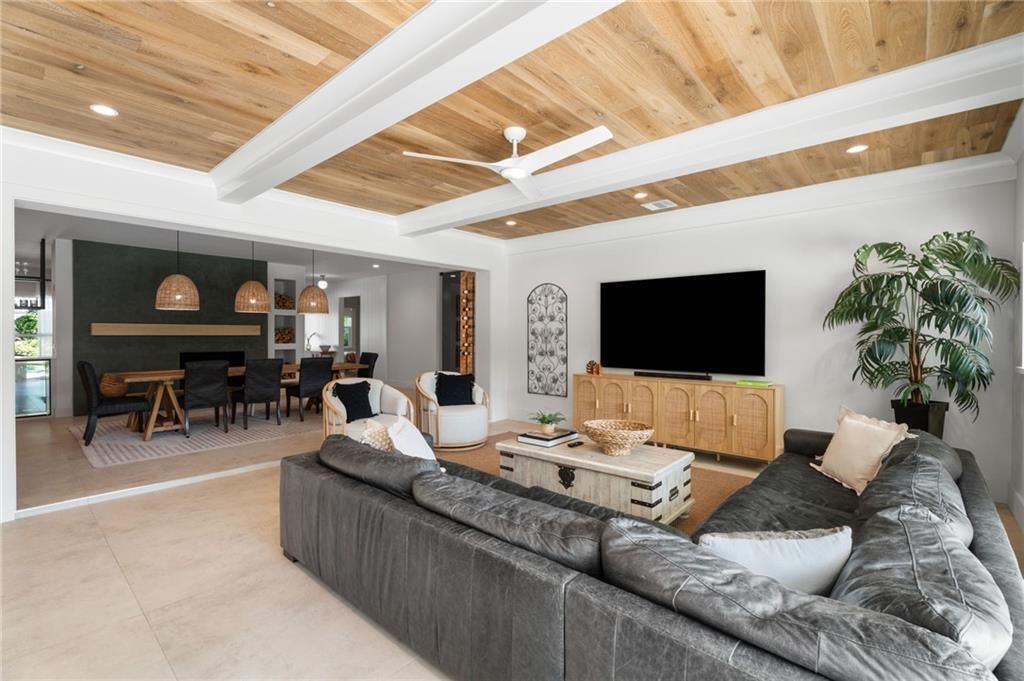 For Sale: $2,250,000 (4 beds, 3 baths, 3364 Square Feet)