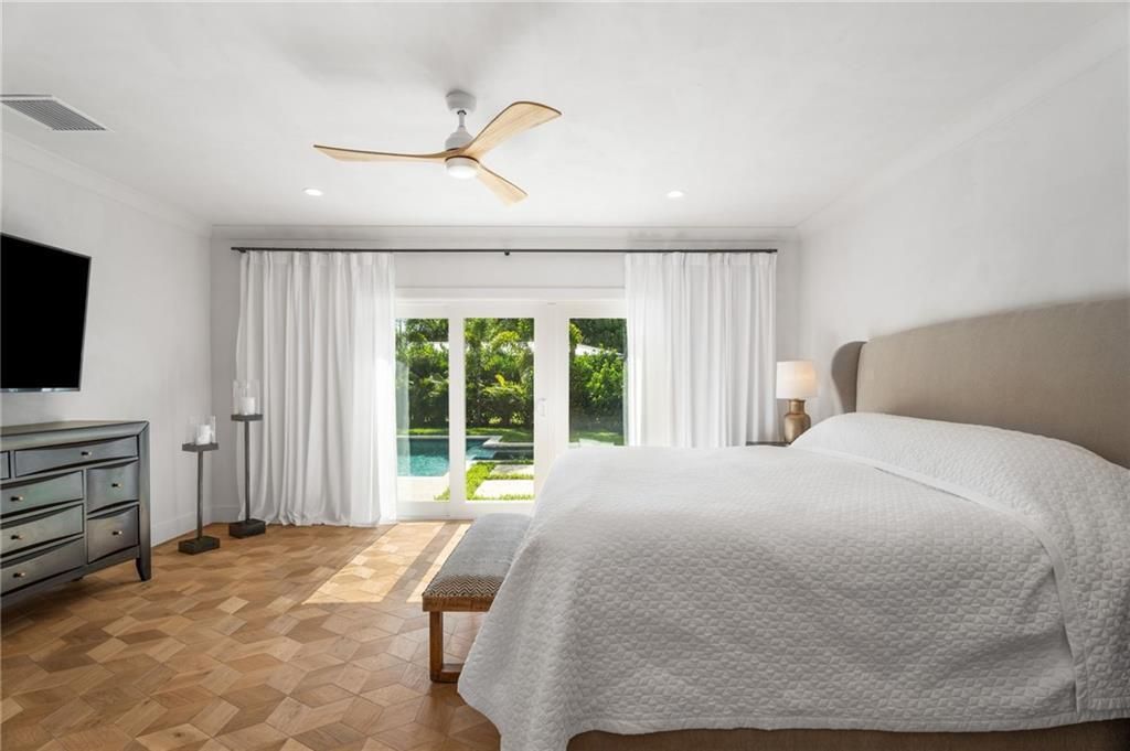 For Sale: $2,250,000 (4 beds, 3 baths, 3364 Square Feet)