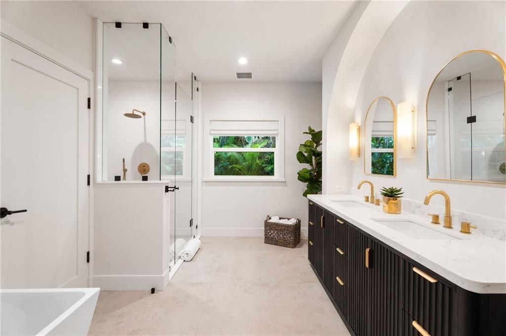 For Sale: $2,250,000 (4 beds, 3 baths, 3364 Square Feet)