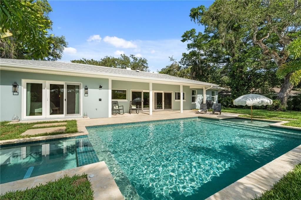 For Sale: $2,250,000 (4 beds, 3 baths, 3364 Square Feet)