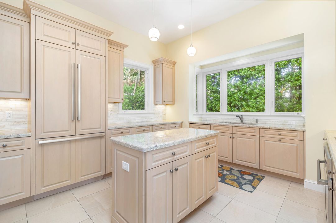 For Rent: $50,000 (4 beds, 4 baths, 3531 Square Feet)