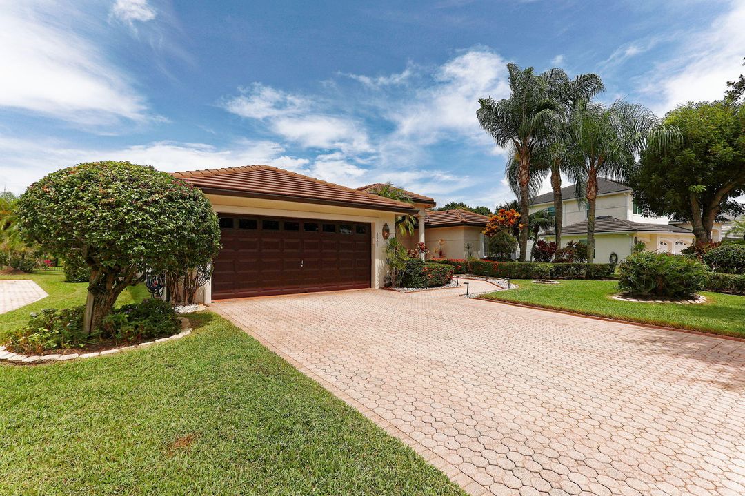 待售: $849,000 (4 贝兹, 3 浴室, 2481 平方英尺)