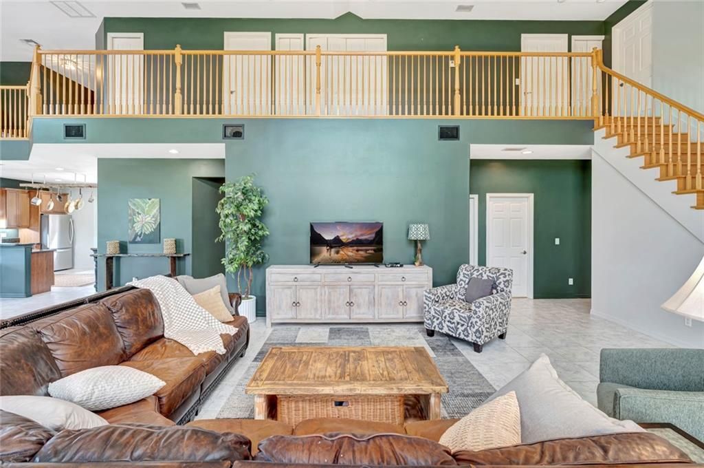 For Sale: $1,550,000 (4 beds, 3 baths, 3526 Square Feet)