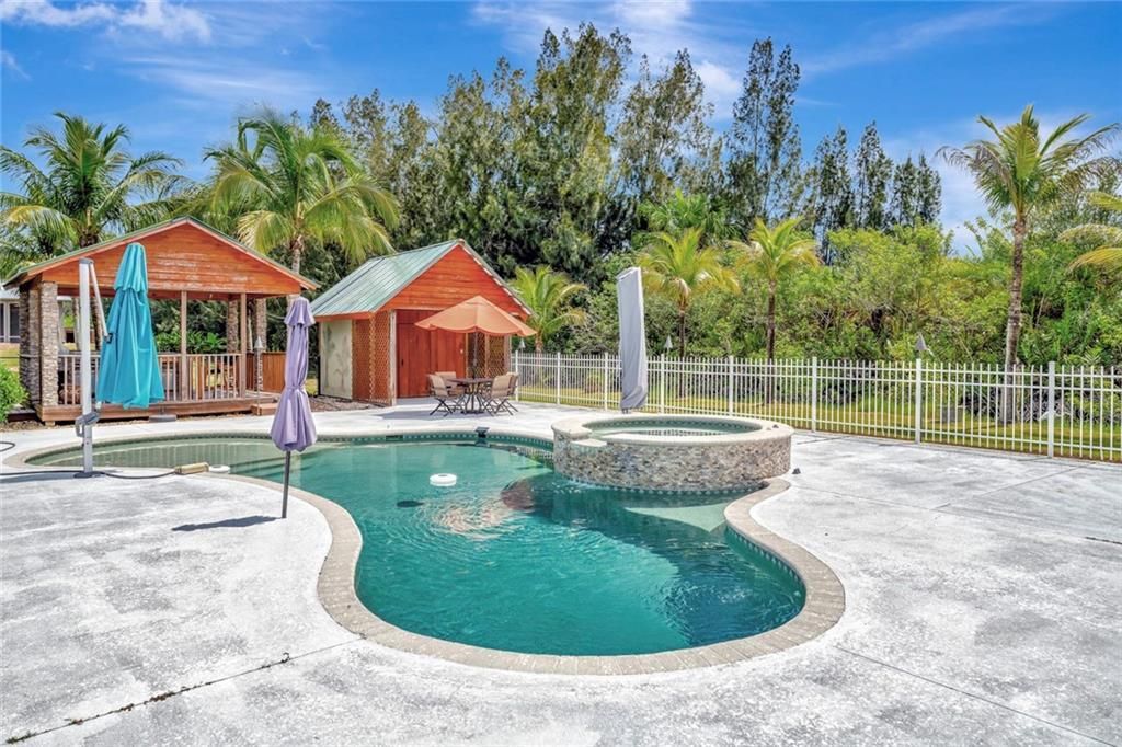 For Sale: $1,550,000 (4 beds, 3 baths, 3526 Square Feet)