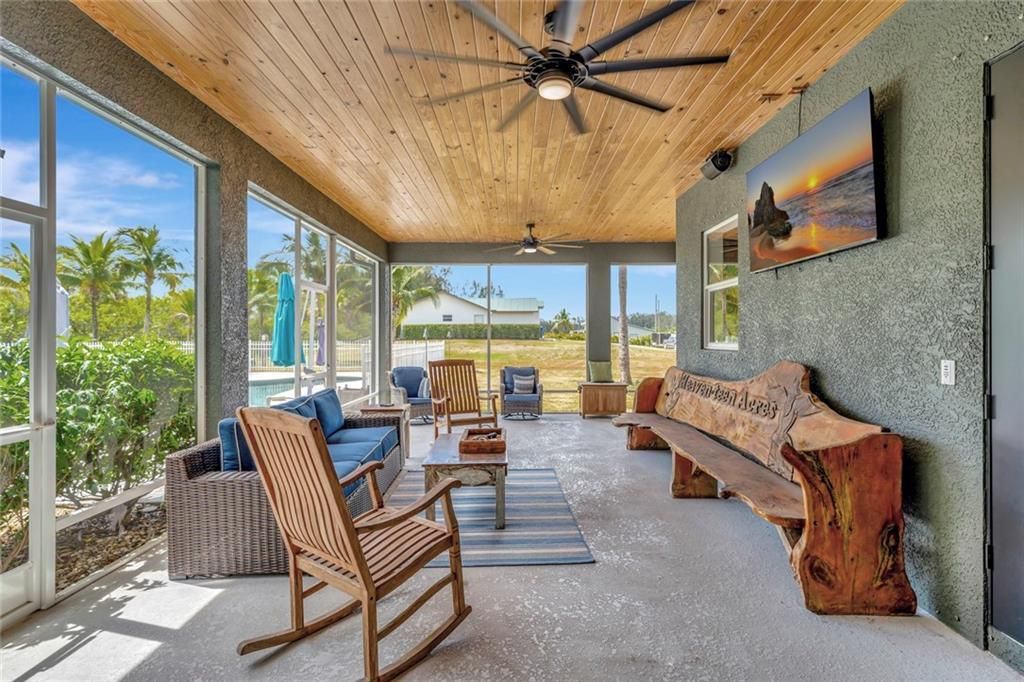 For Sale: $1,550,000 (4 beds, 3 baths, 3526 Square Feet)