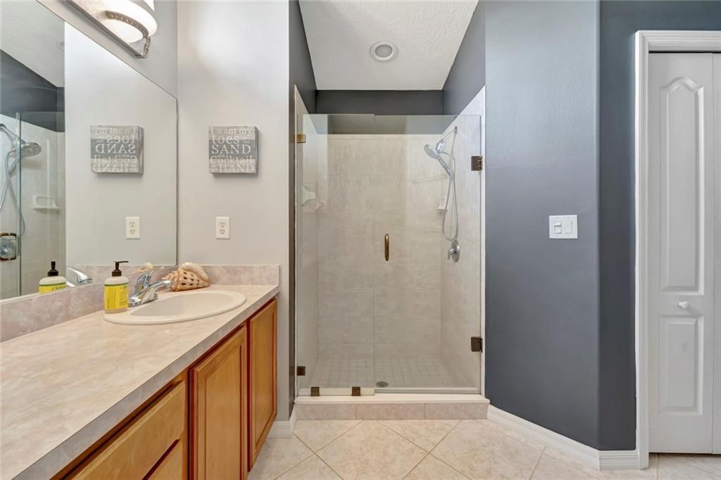 For Sale: $1,550,000 (4 beds, 3 baths, 3526 Square Feet)