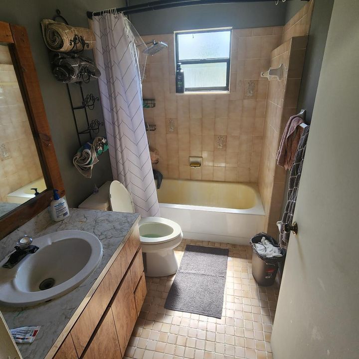 For Sale: $469,000 (3 beds, 2 baths, 2275 Square Feet)