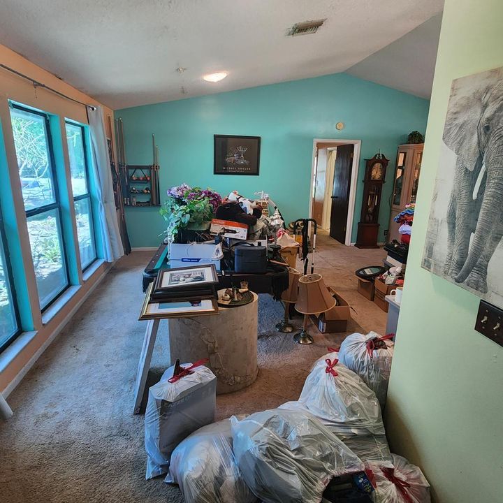 For Sale: $469,000 (3 beds, 2 baths, 2275 Square Feet)