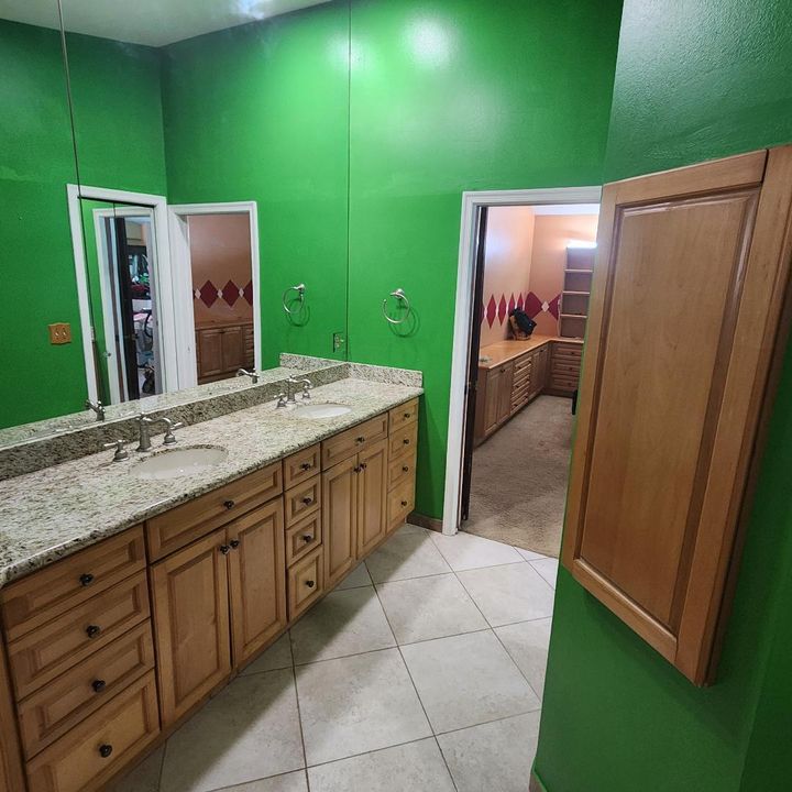 For Sale: $469,000 (3 beds, 2 baths, 2275 Square Feet)