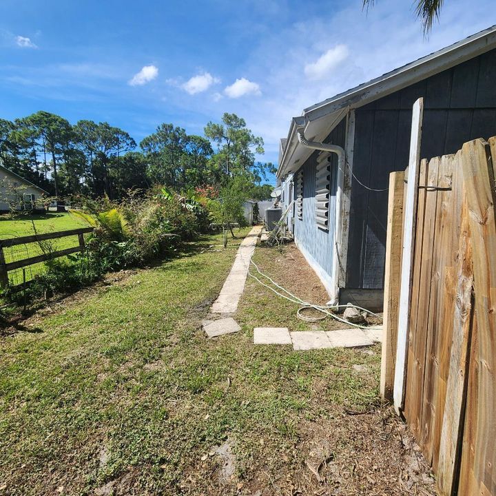 For Sale: $469,000 (3 beds, 2 baths, 2275 Square Feet)