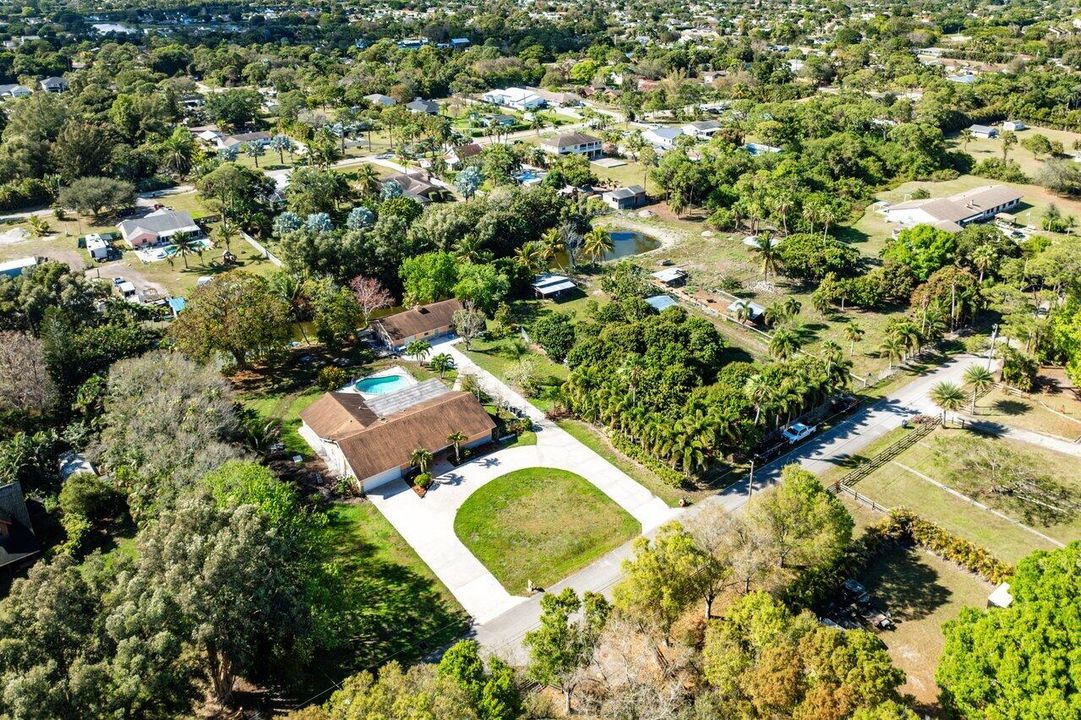 For Rent: $5,900 (4 beds, 2 baths, 3464 Square Feet)