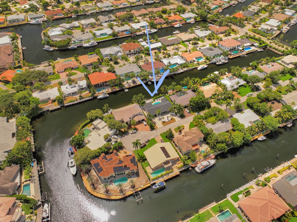 На продажу: $2,299,999 (3 спален, 2 ванн, 2195 Квадратных фут)