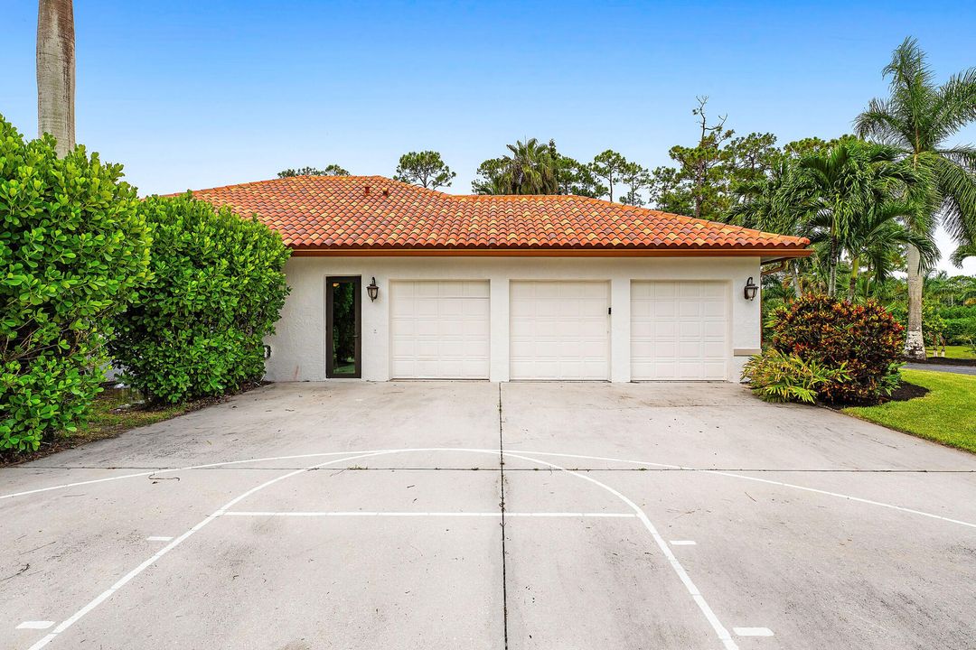 For Sale: $2,295,000 (4 beds, 3 baths, 3381 Square Feet)