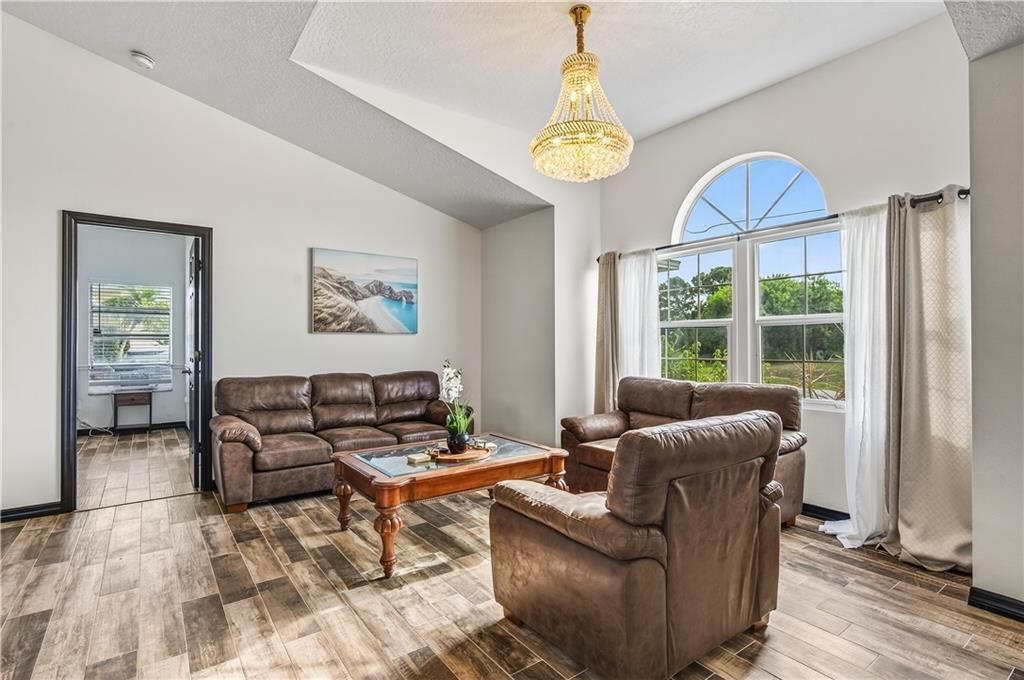 Active With Contract: $350,000 (4 beds, 2 baths, 3269 Square Feet)