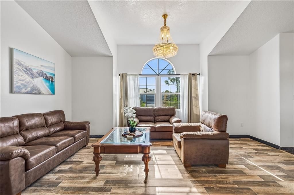 Active With Contract: $350,000 (4 beds, 2 baths, 3269 Square Feet)