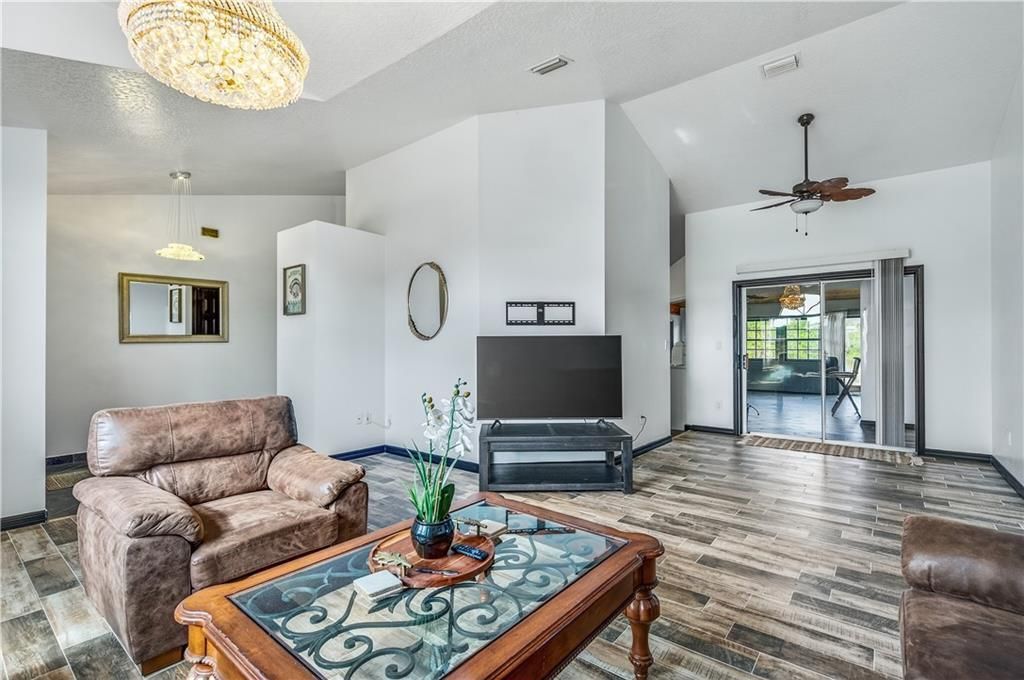 Active With Contract: $350,000 (4 beds, 2 baths, 3269 Square Feet)