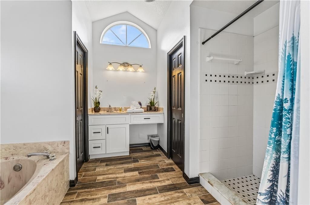 Active With Contract: $350,000 (4 beds, 2 baths, 3269 Square Feet)